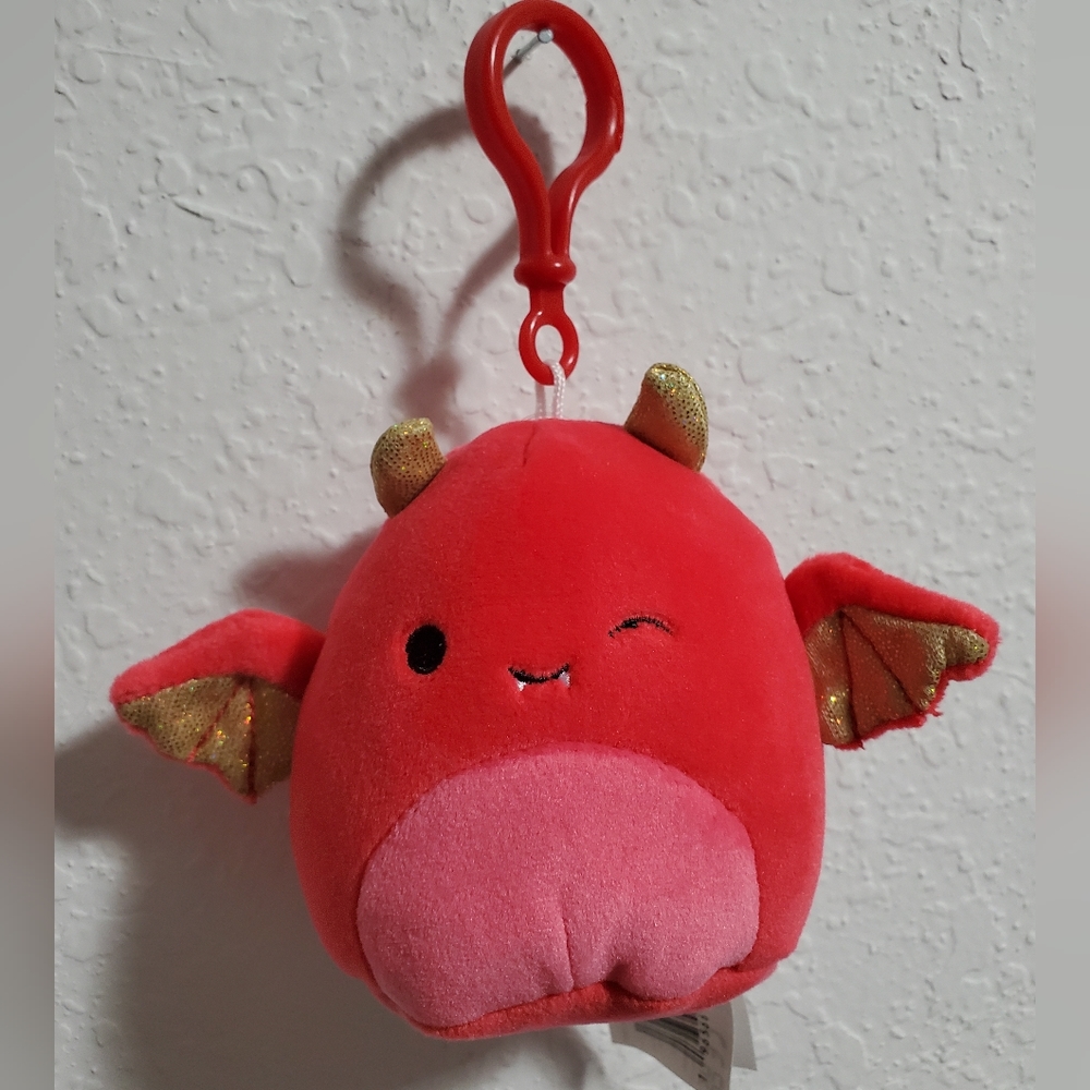 Karlie, The Devil Bat 3" Clip Squishmallows